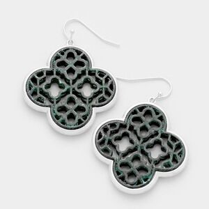 NWT Filigree Two tone clover earrings